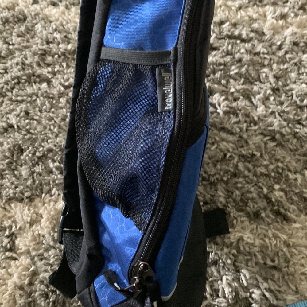 Seaworld Discovery Cove Crossbody Backpack Blue Black Adjustable Straps Unisex - Picture 9 of 11